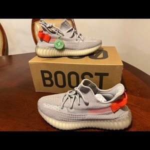 Yeezy boost 350 V2 Tailgate